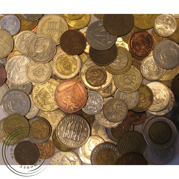 Набор монет мира 355 монет без повтора по типам более 60 стран