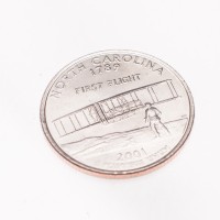 Монета США 25 центов 2001 Северная Каролина