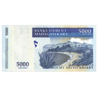 Банкнота Мадагаскар 5000 ариари 2007