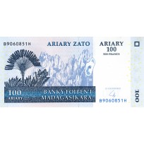 Банкнота Мадагаскар 100 ариари (500 франков) 2004 (Подпись 6)