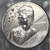 Монета Великобритания 5 фунтов 2020 Легенды Музыки - Дэвид Боуи