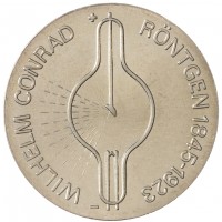 Монета ГДР 5 марок 1970 125 лет со дня рождения Вильгельма Конрада Рентгена