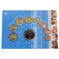 Нидерланды Годовой набор монет ЕВРО 2005 Рождение ребёнка (8 штук и жетон)