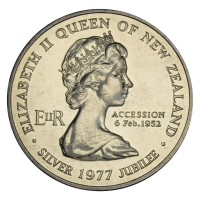 Монета Новая Зеландия 1 доллар 1977 25 лет правления Королевы Елизаветы II и День Вайтанги