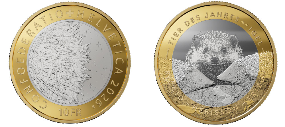 Аверс биметаллической монеты 10 франков Швейцарии с изображением двух ежей в профиль и третьего анфас, надпись Tier des Jahres Igel, кольцо из алюминиевой бронзы, диск из купроникеля
