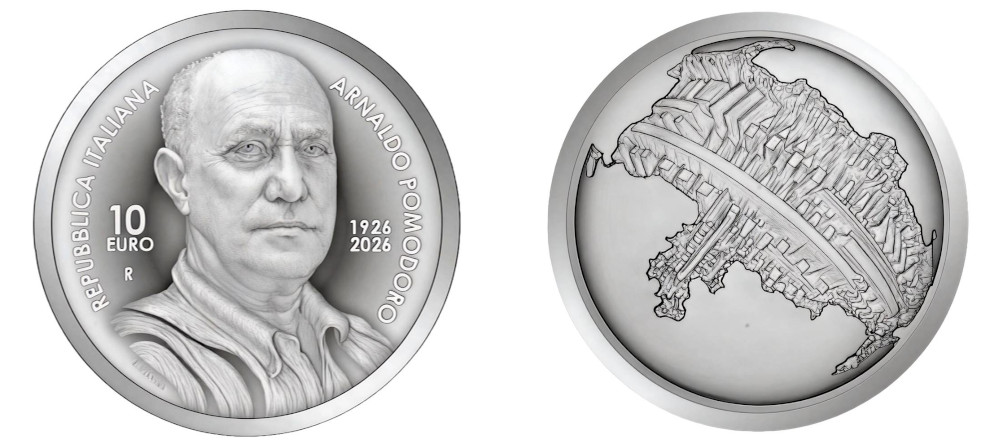 Памятная серебряная монета Италии 10 евро 2026 года — портрет Арнальдо Помодоро и 'Большая Сфера' на анэпиграфическом реверсе